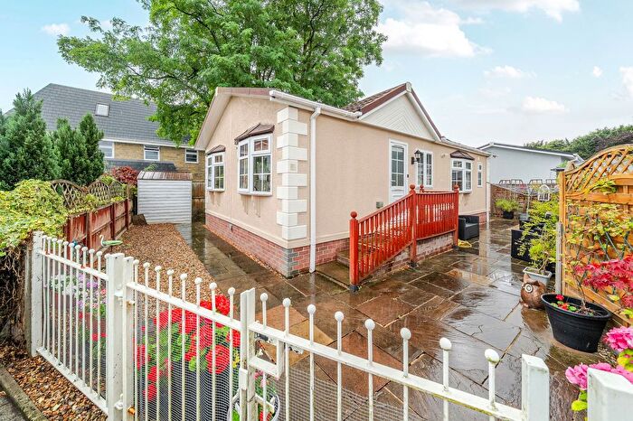 2 Bedroom Mobile/park Home For Sale In Greenfield Estate, Chippenham Road, Lyneham, Wiltshire, SN15