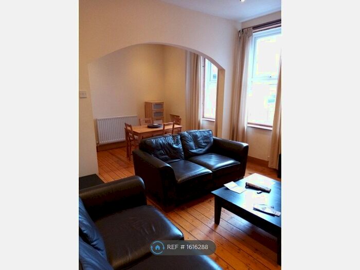 2 Bedroom Flat To Rent In Glenthorn Road, West Jesmond, NE2