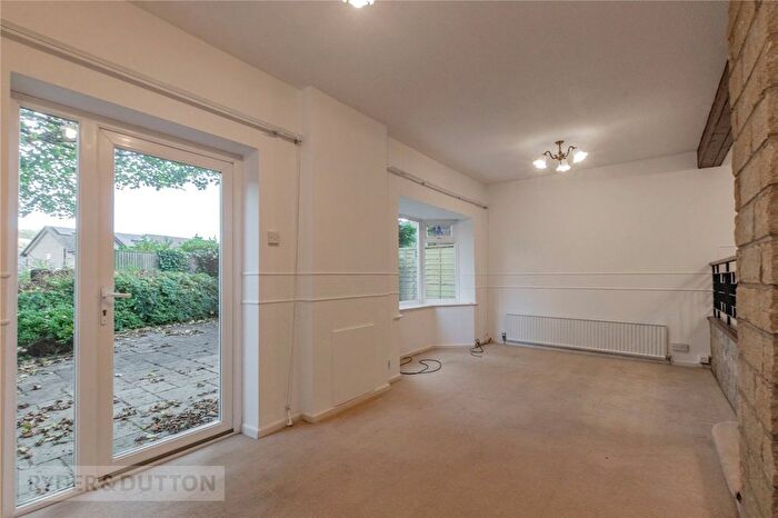 4 Bedroom Detached House For Sale In Sycamore Rise, Holmfirth, West Yorkshire, HD9