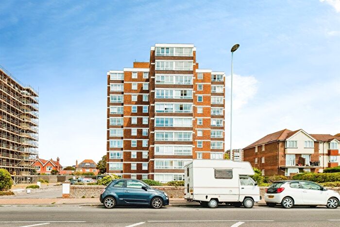 2 Bedroom Flat For Sale In West Parade, Worthing, BN11