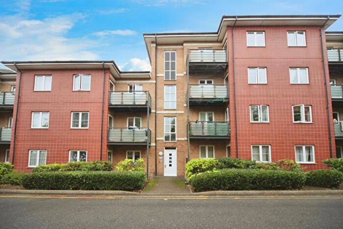 1 Bedroom Flat For Sale In The Parklands, Dunstable, LU5