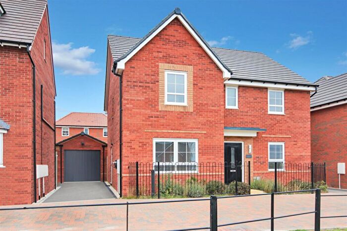 5 Bedroom Detached House For Sale In Prospero Drive, Wellingborough, NN8