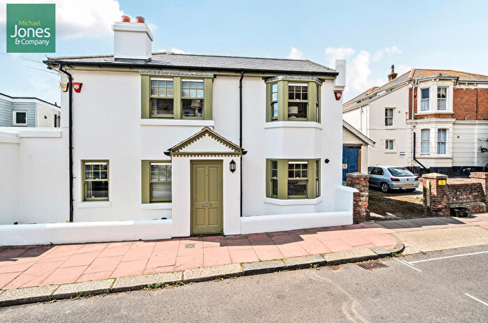 1 Bedroom Flat To Rent In Eriswell Road, Worthing, BN11