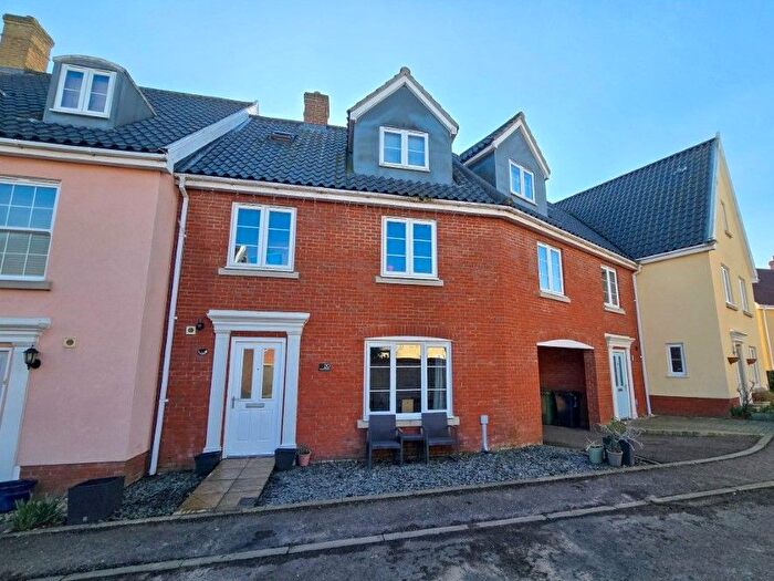 4 Bedroom Terraced House For Sale In Crown Meadow, Kenninghall, Norwich, Norfolk, NR16