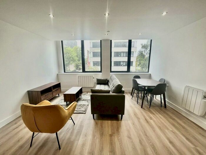 2 Bedroom Apartment To Rent In Alexander House, M16