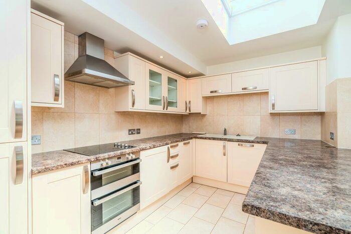 2 Bedroom Apartment To Rent In Dolphin House, High Street, Southampton, SO14