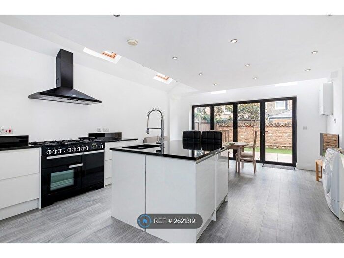 5 Bedroom Terraced House To Rent In Gaskarth Road, London, SW12