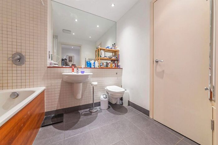 1 Bedroom Flat For Sale In Brewhouse Yard, Old Street, EC1V - Photo 9