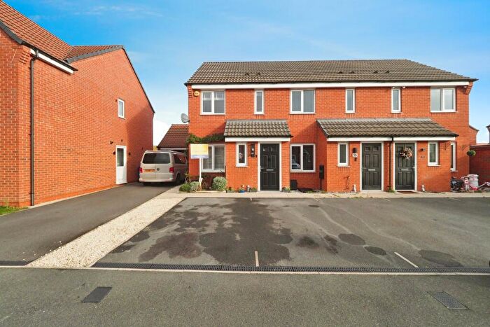 2 Bedroom End Of Terrace House For Sale In Upton Drive, Burton-on-Trent, Staffordshire, DE14