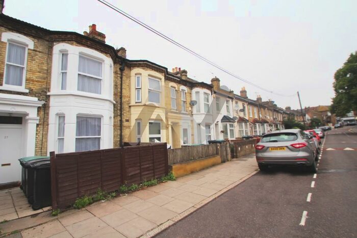 4 Bedroom Terraced House To Rent In Stanley Road, London, N15