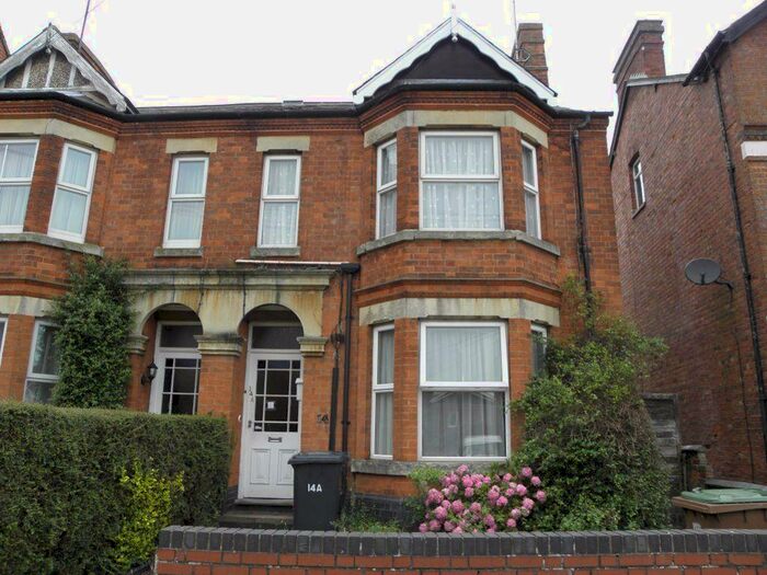 2 Bedroom Flat To Rent In Badby Road, Daventry, NN11