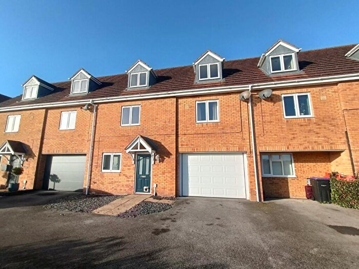 4 Bedroom Town House For Sale In Minerva Close, NG32