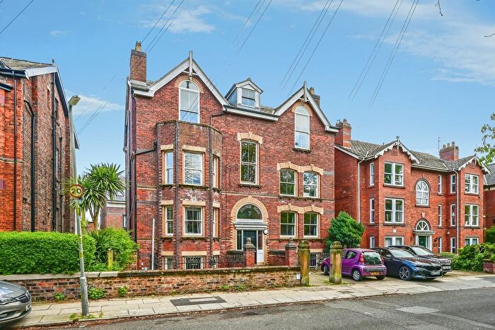2 Bedroom Flat For Sale In Ivanhoe Road, Aigburth, Liverpool, L17