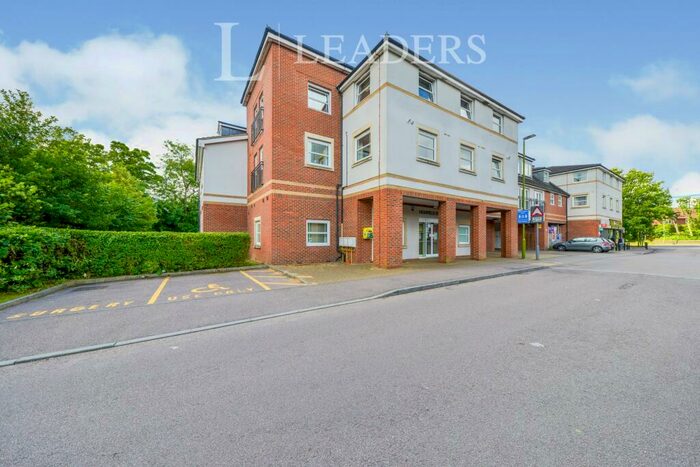 2 Bedroom Apartment To Rent In Jacob Court, AL4