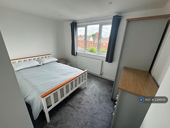 6 Bedroom Semi-Detached House To Rent In Toronto Road, Bristol, BS7