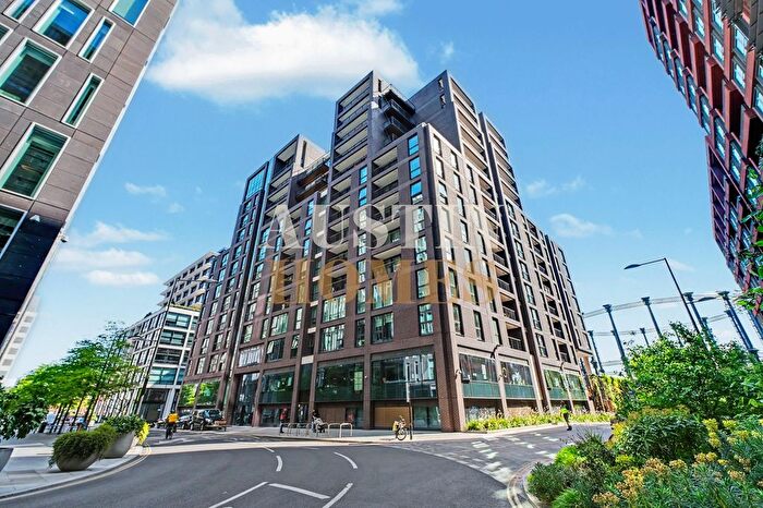2 Bedroom Flat For Sale In Handyside Street, Plimsoll Building, N1C