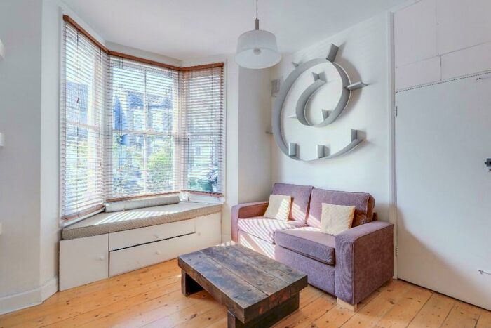 1 Bedroom Flat To Rent In Hunsdon Road, London, SE14