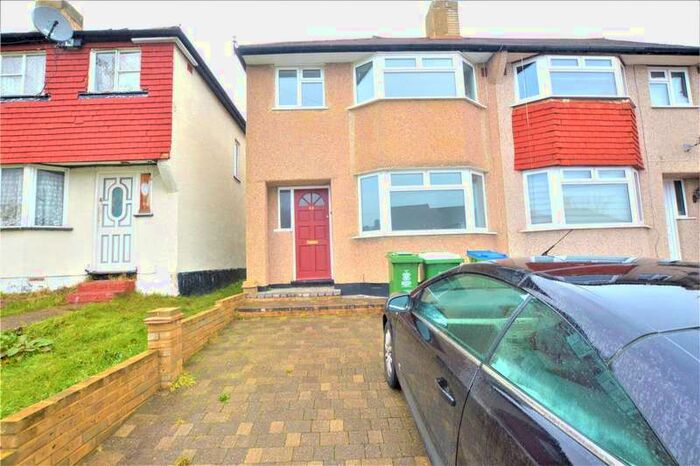 3 Bedroom Property To Rent In Ridgeway West, Sidcup, Kent DA15