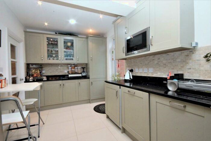 4 Bedroom Semi-Detached House To Rent In Eastern Avenue, Pinner, HA5