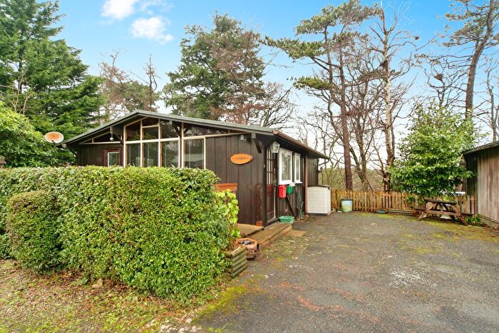3 Bedroom Bungalow For Sale In Llanbedrog, Gwynedd, LL53