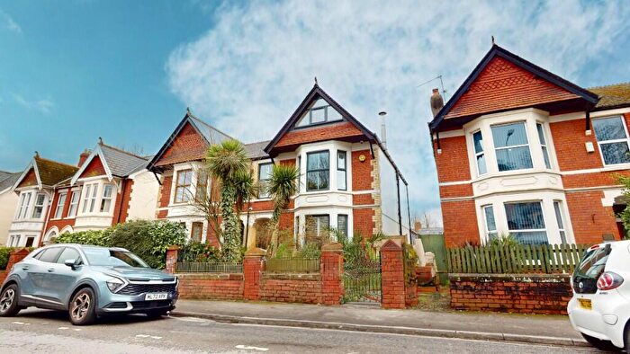 5 Bedroom Semi Detached House For Sale In Velindre Road, Whitchurch, Cardiff, CF14
