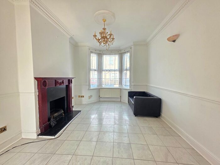 3 Bedroom Terraced House To Rent In Shakespeare Road, London, E17