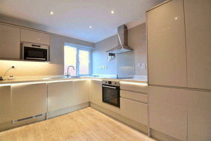 2 Bedroom Apartment To Rent In Ebor Court, Northallerton, DL7