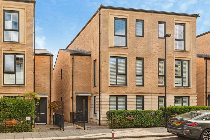 4 Bedroom Semi Detached House For Sale In Mulberry Way, Bath, BA2