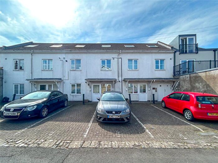1 Bedroom Apartment To Rent In Grantham Apartments, Two Mile Hill Road, Kingswood, Bristol, BS15
