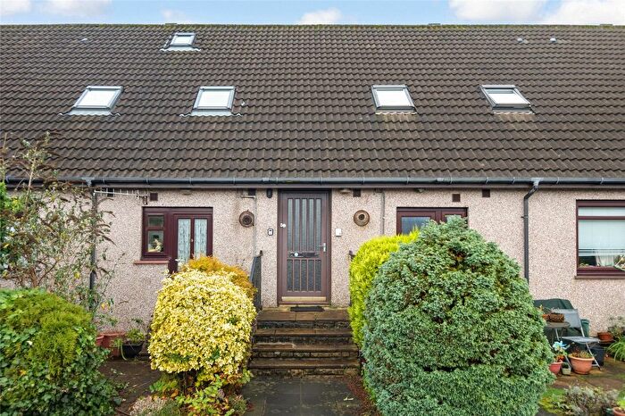 1 Bedroom Flat For Sale In Sutherland Place, Helensburgh, Argyll And Bute, G84