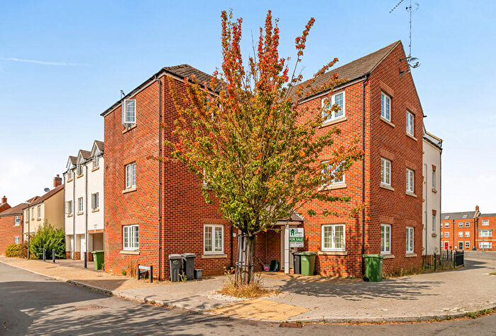2 Bedroom Apartment For Sale In Gauntlet Road, Brockworth, Gloucester, Gloucestershire, GL3