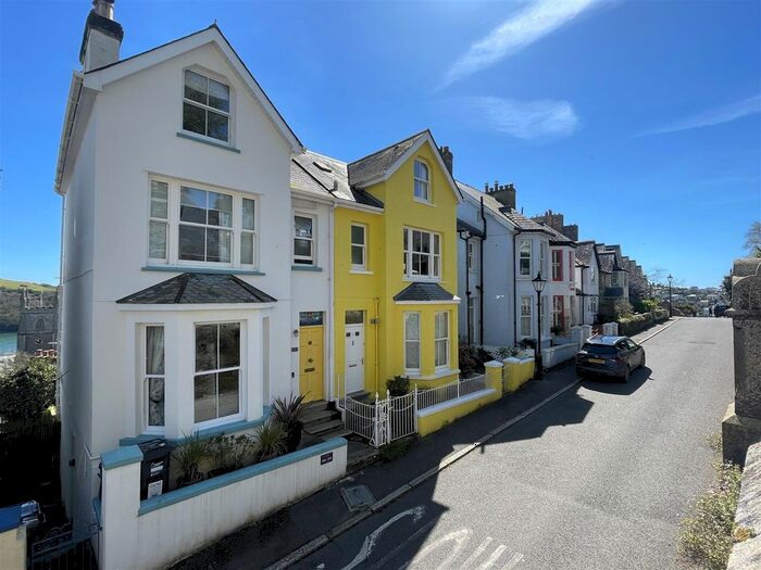 4 Bedroom Town House For Sale In Daglands Road, Fowey, PL23