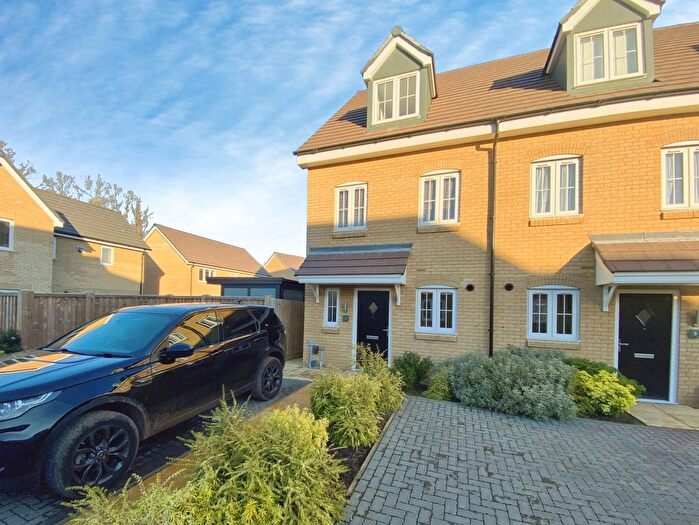 3 Bedroom Property To Rent In Thompson Place, Peterborough, PE2