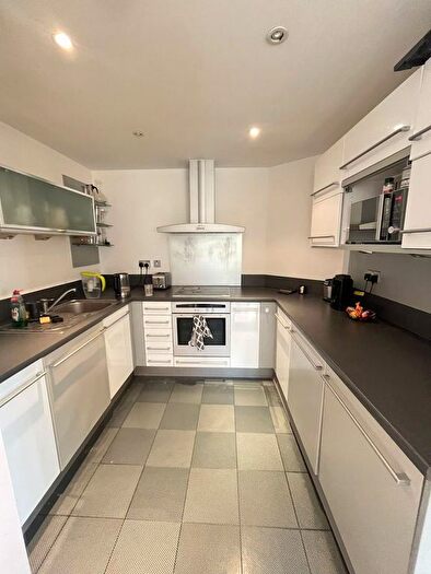 1 Bedroom Flat To Rent In Orion Point, Crews Street, Isle Of Dogs, Canary Wharf, South Quay, London, E14