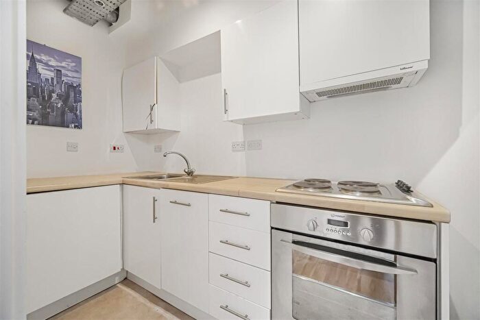 1 Bedroom Apartment To Rent In Mount Stuart Square, Cardiff Bay, Cardiff, CF10