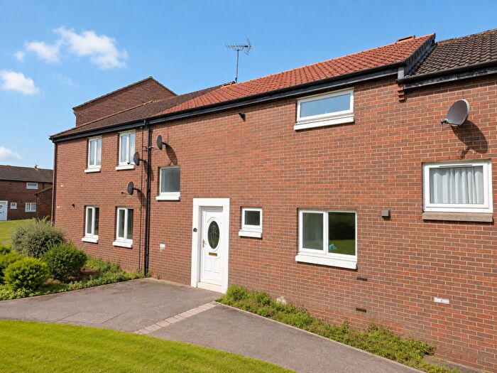 2 Bedroom Semi-Detached House To Rent In Crosthwaite Court, Cumberland, CA14