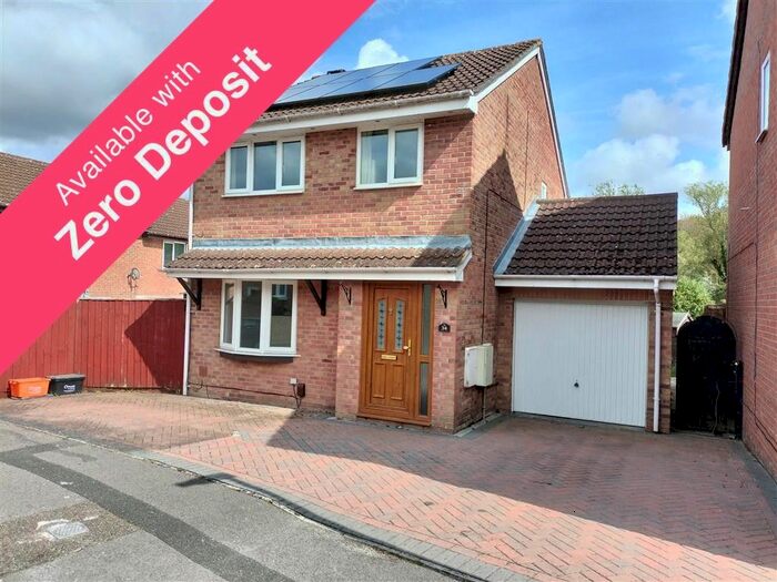 3 Bedroom Property To Rent In Lomond Close, Sparcells, Swindon, SN5