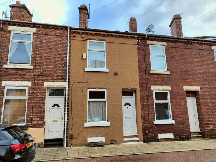 3 Bedroom Terraced House To Rent In Clayton Street, Wakefield, West Yorkshire, WF2