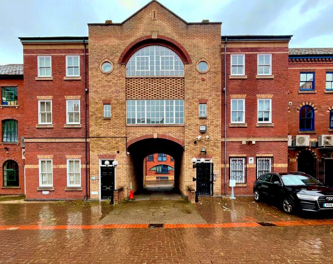 2 Bedroom Property To Rent In Graham Street, Birmimgham, B1