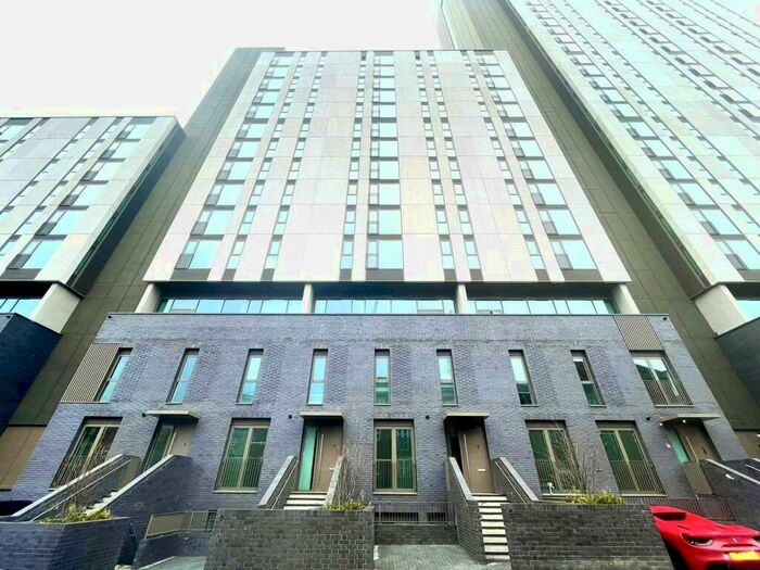 3 Bedroom House To Rent In Millbank Street, Oxygen Tower, Manchester City Centre, Manchester, M1