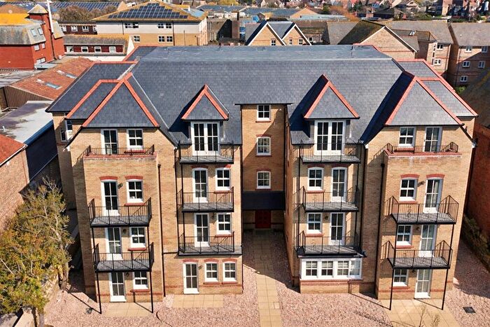 1 Bedroom Flat For Sale In Weymouth, DT4