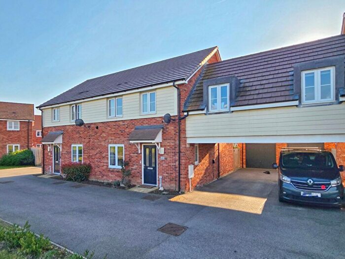 3 Bedroom Semi Detached House For Sale In Robinson Avenue, Houghton Conquest, Bedfordshire, MK45