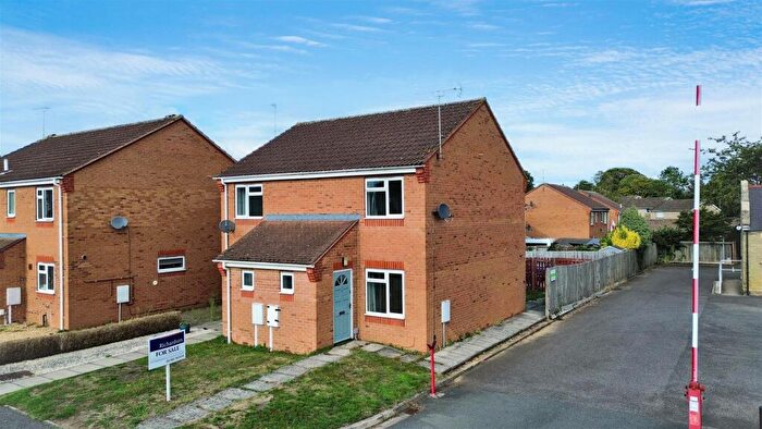 2 Bedroom Semi-Detached House For Sale In Semi-Detached House, St. Georges Avenue, Stamford, PE9