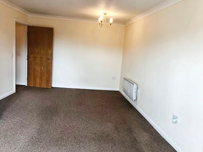 2 Bedroom Apartment To Rent In - Town Centre, RG21