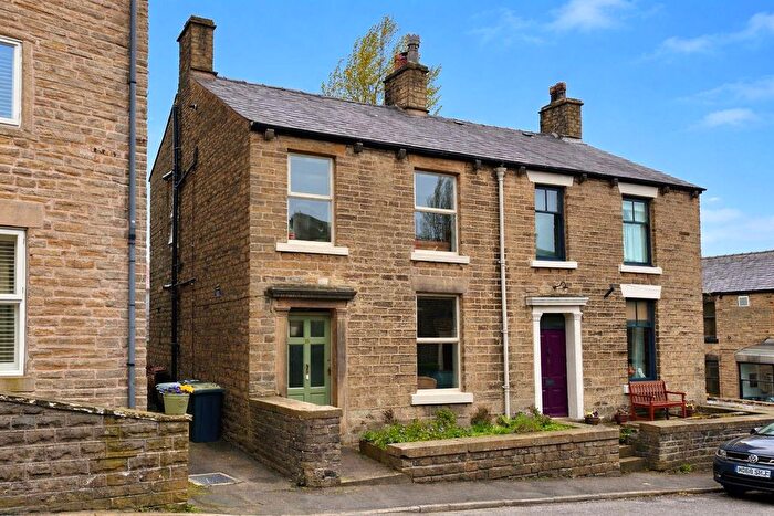 3 Bedroom Semi Detached House For Sale In Church Street, Hayfield, High Peak, SK22