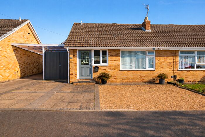 2 Bedroom Semi-Detached Bungalow For Sale In Elgin Drive, Melton Mowbray, Leicestershire, LE13