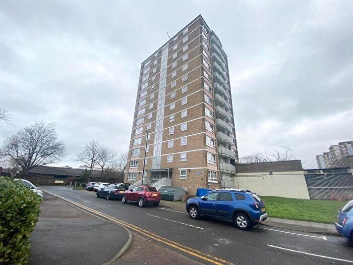 2 Bedroom Flat For Sale In Herm House, Eastfield Road, Enfield, EN3