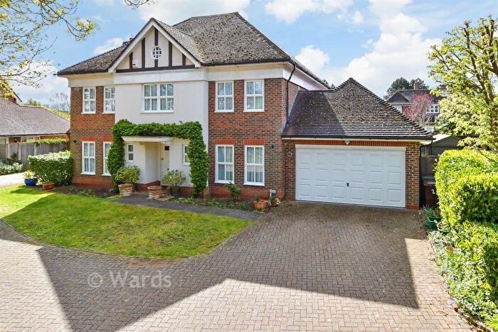 5 Bedroom Detached House For Sale In Rubin Place, Kings Hill, West Malling, Kent, ME19