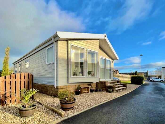 3 Bedroom Detached Bungalow For Sale In Willow Park Lochlibo Road, Burnhouse (Nr Beith), KA15