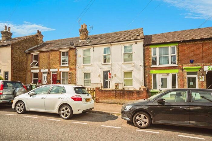 2 Bedroom Apartment For Sale In Grecian Street, Maidstone, ME14